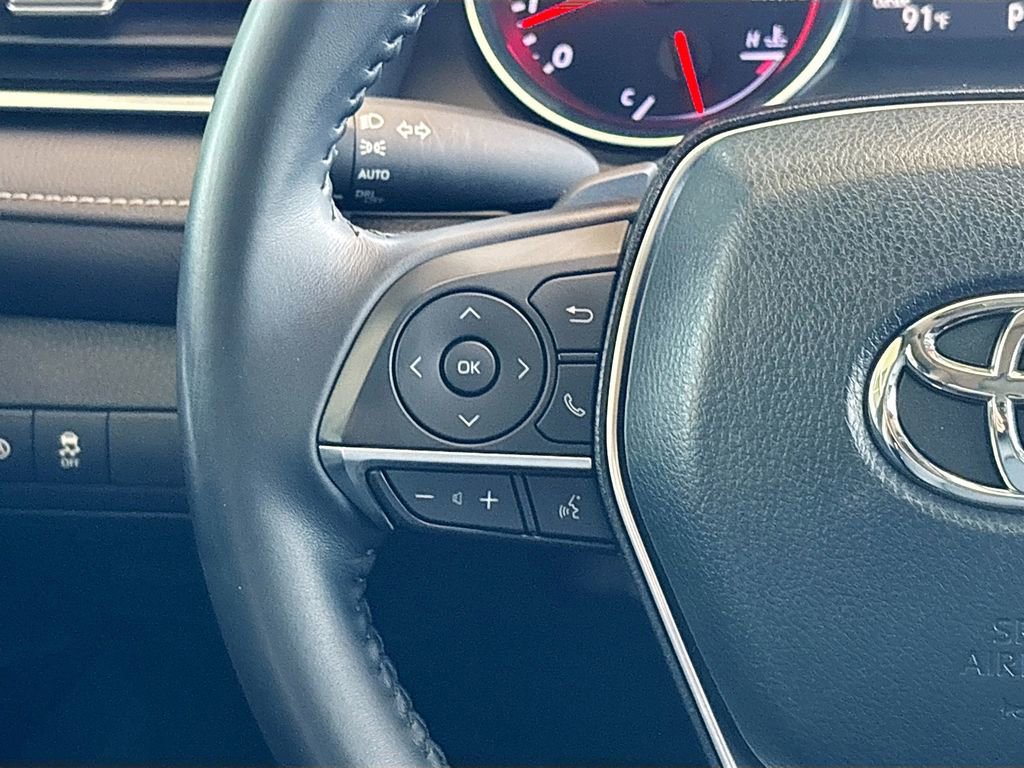 Certified 2018 Toyota Camry XSE FWD image 11