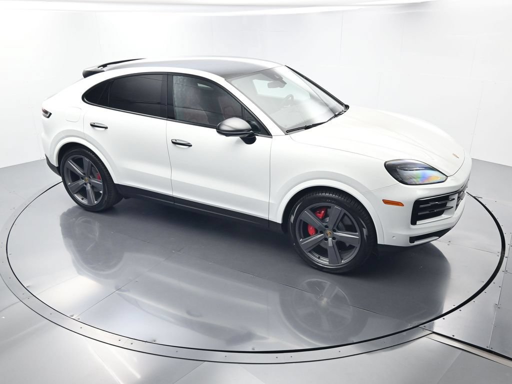 Certified 2024 Porsche Cayenne S AWD/4WD image 42