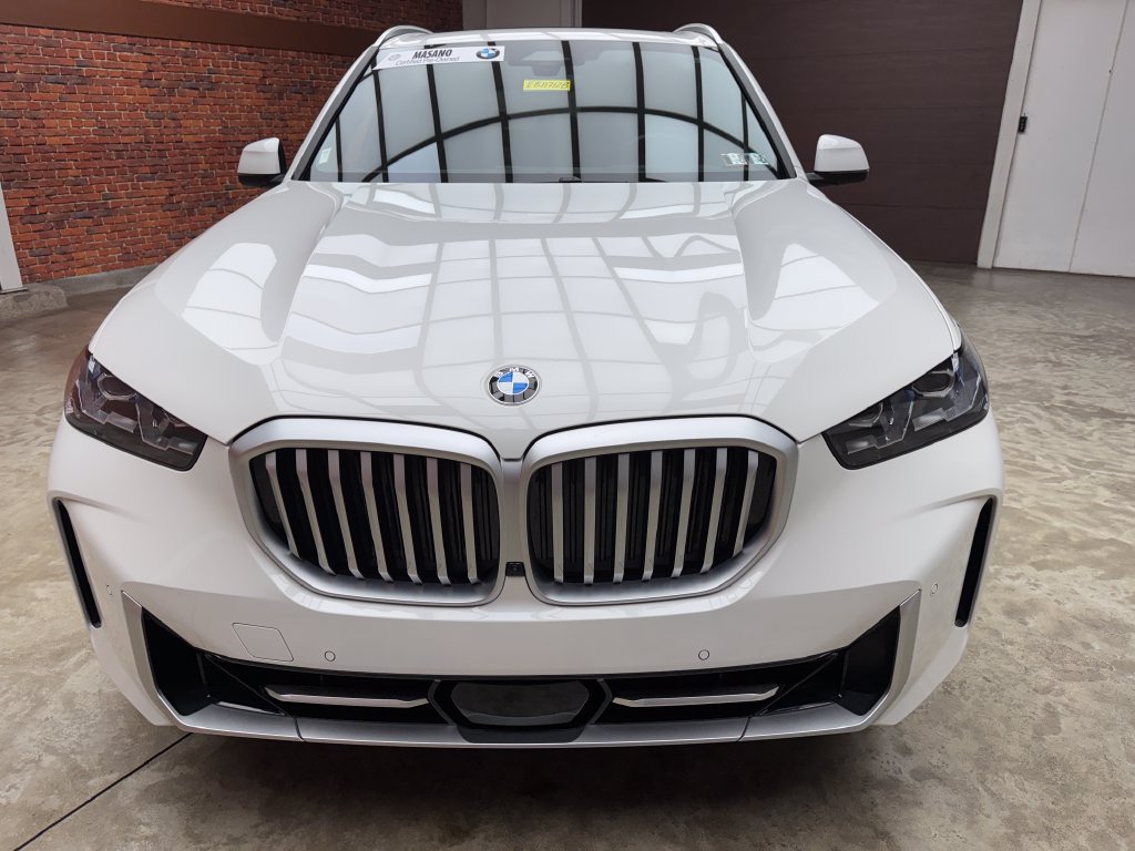 Certified 2026 BMW X5 xDrive40i w/ Climate Comfort Package AWD/4WD image 9