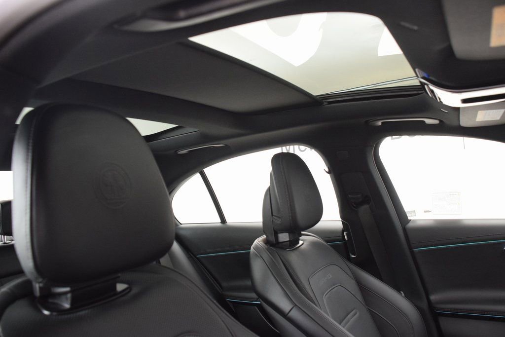 Used 2025 Mercedes-Benz E 53 AMG e 4MATIC Sedan image 17