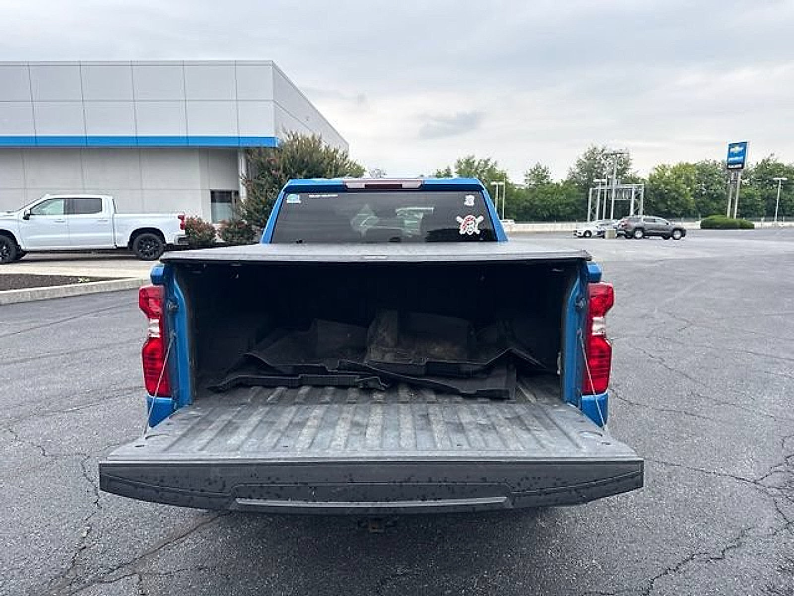 Used 2022 Chevrolet Silverado 1500 Custom w/ Rally Edition AWD/4WD image 9