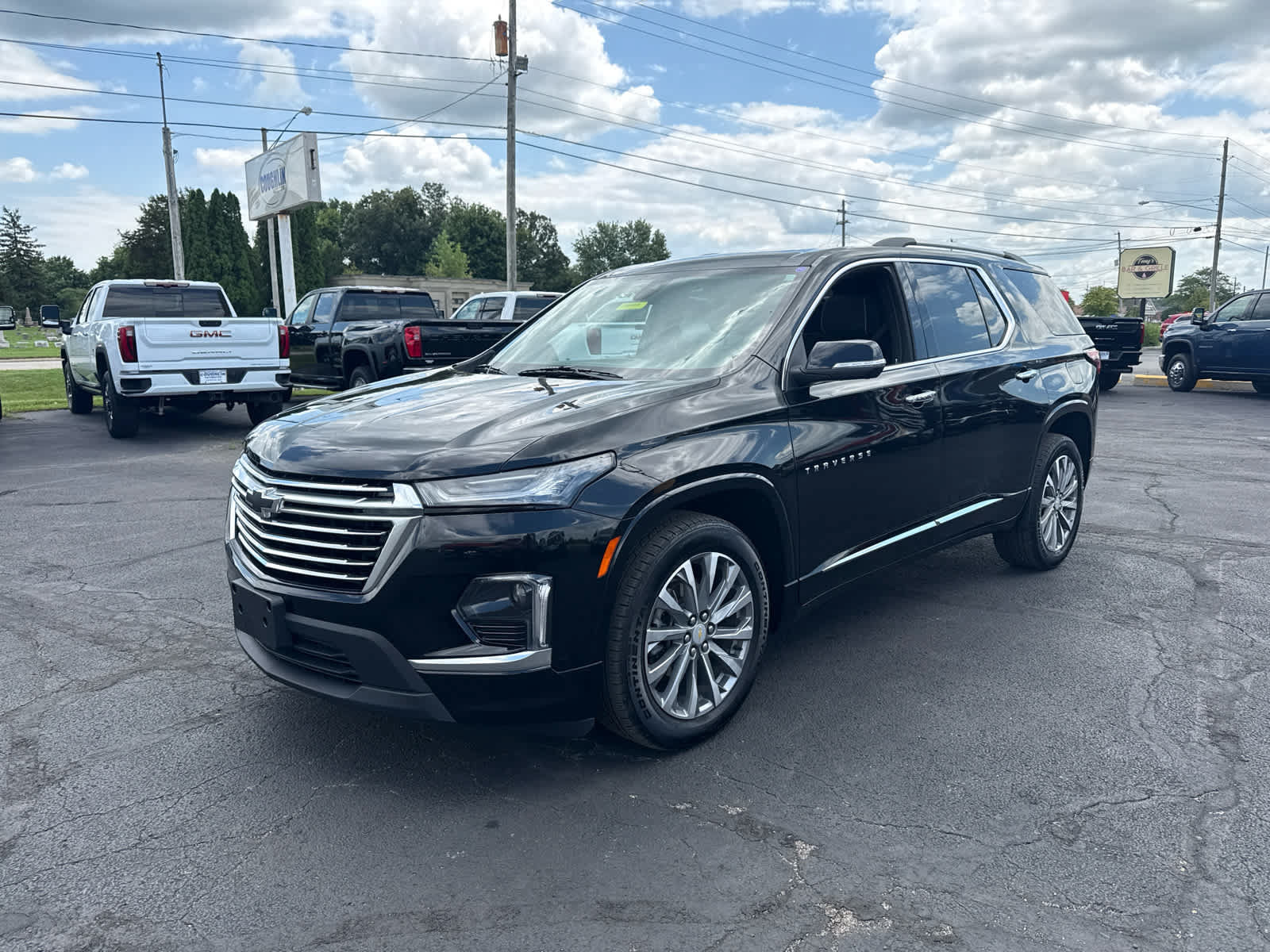 Certified 2023 Chevrolet Traverse Premier AWD/4WD image 1
