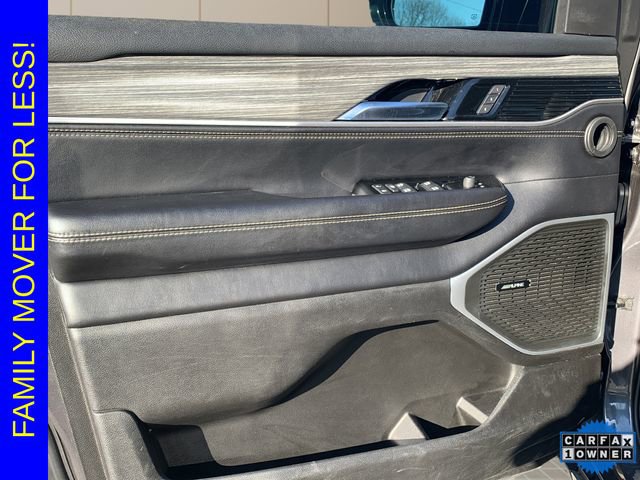 Used 2024 Jeep Wagoneer Series II w/ Flexible Seating Group image 23