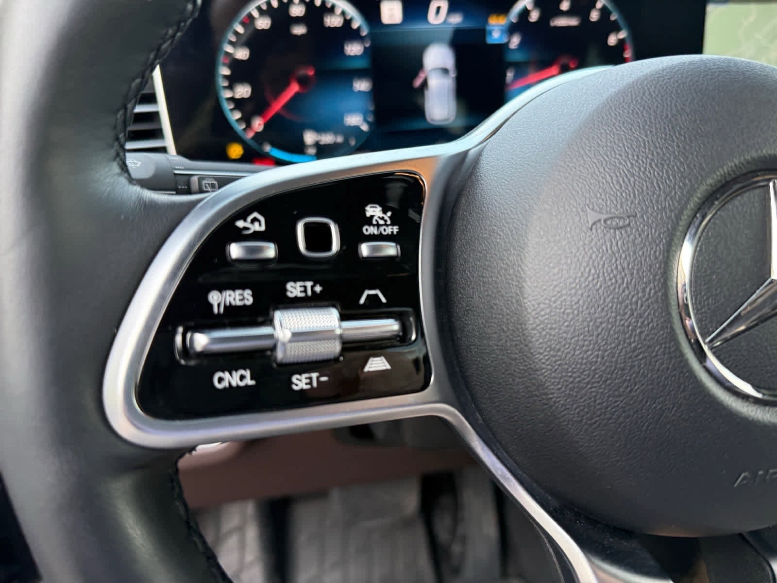 Certified 2023 Mercedes-Benz GLE 350 4MATIC image 24