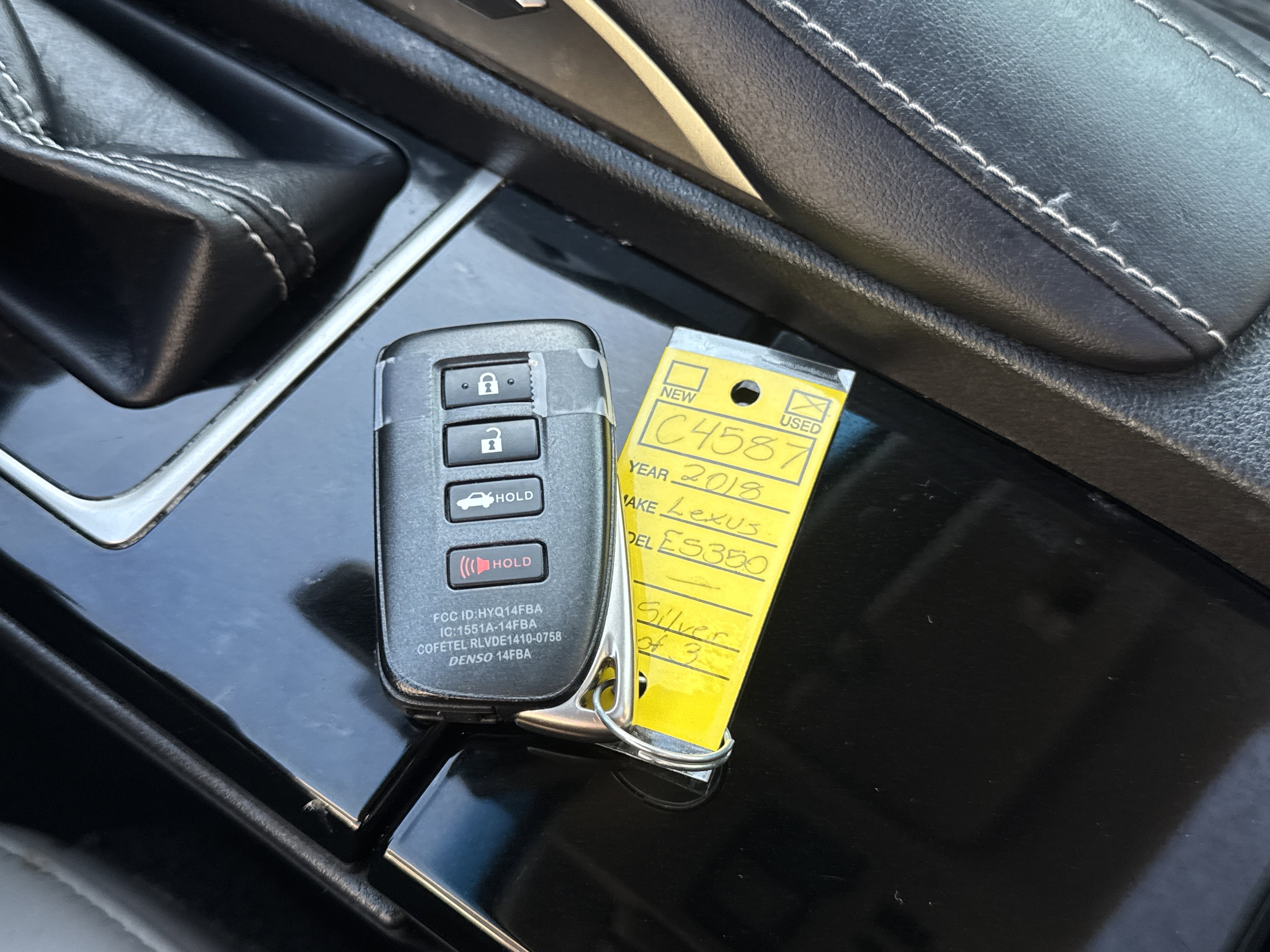 Used 2018 Lexus ES 350 w/ Navigation System Package image 34