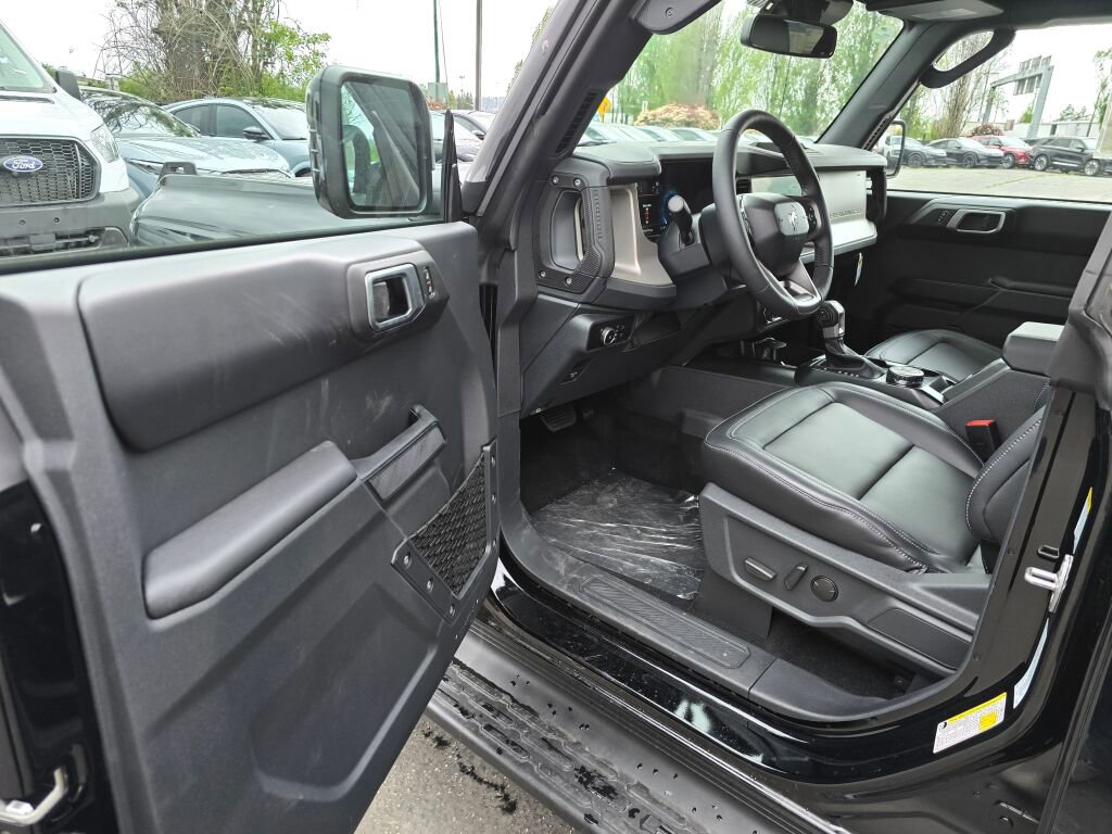 New 2026 Ford Bronco Outer Banks AWD/4WD image 13