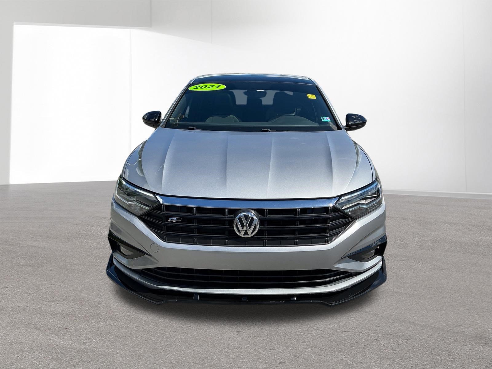 Used 2021 Volkswagen Jetta R-Line w/ R-Line Cold Weather Package FWD image 8