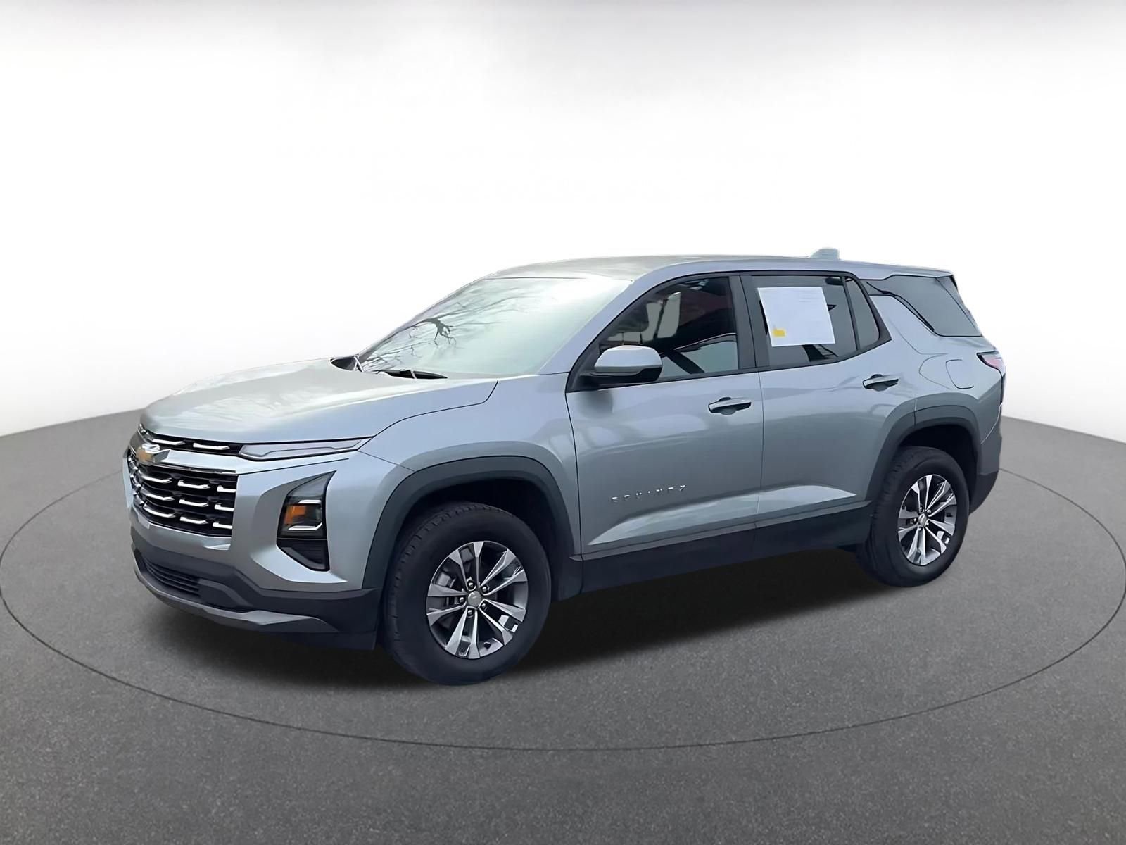 Used 2025 Chevrolet Equinox LT image 8