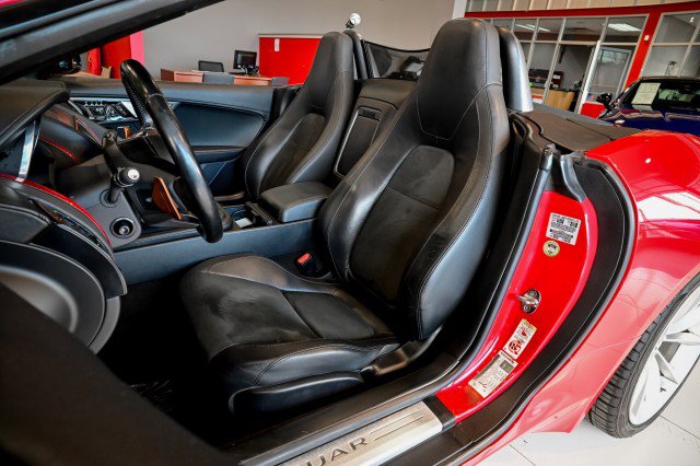 Used 2014 Jaguar F-TYPE S image 18