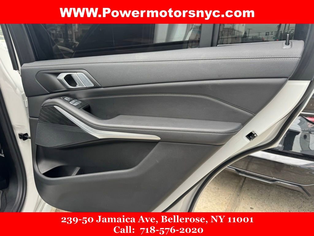 Used 2022 BMW X7 xDrive40i w/ Premium Package AWD/4WD image 30
