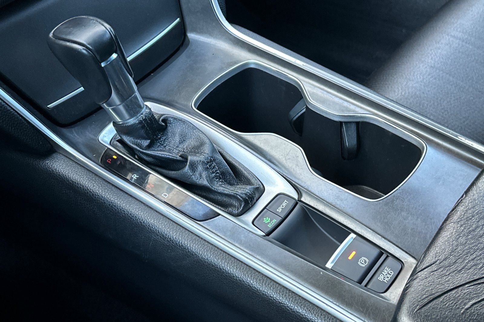 Used 2018 Honda Accord Sport image 20