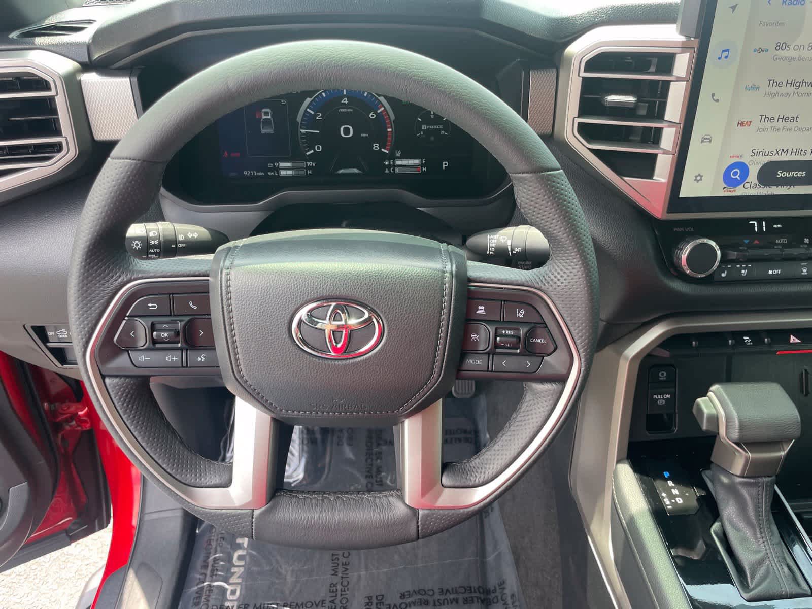 Used 2025 Toyota Tundra Limited AWD/4WD image 13