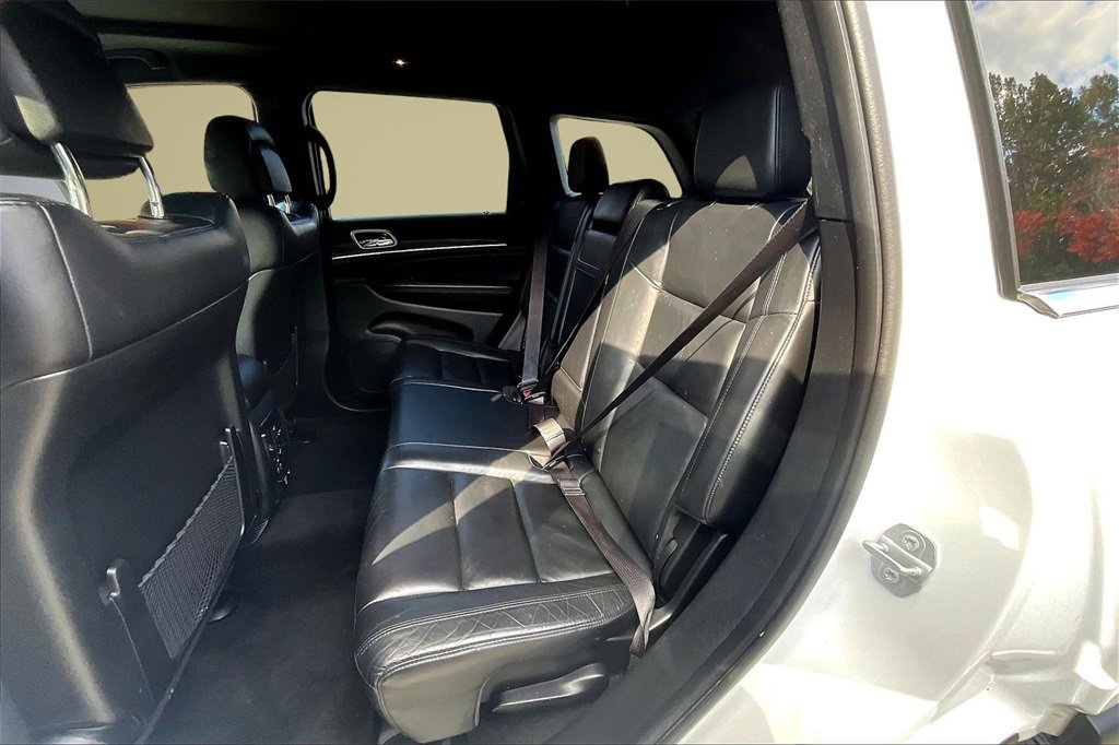 Used 2022 Jeep Grand Cherokee Limited image 19