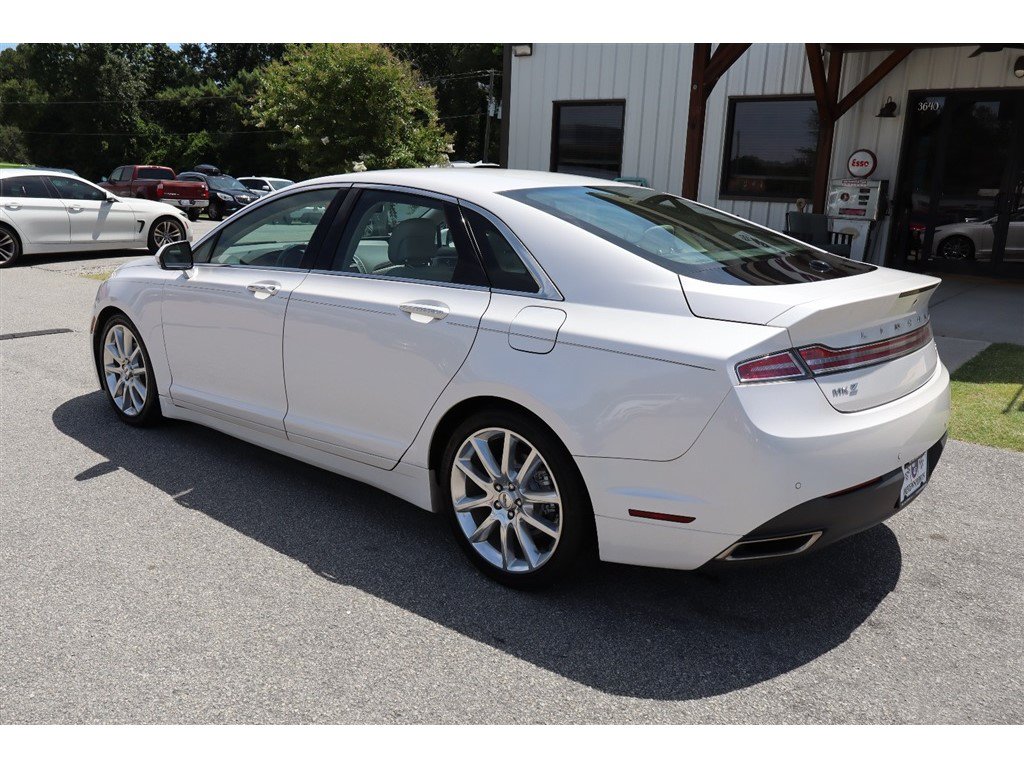 Used 2016 Lincoln MKZ Hybrid w/ Equipment Group 600A Reserve FWD image 3