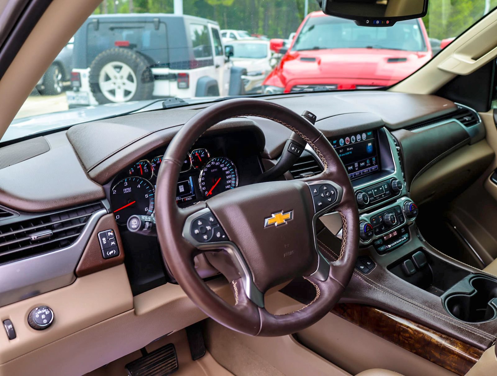 Used 2020 Chevrolet Tahoe LT RWD image 14