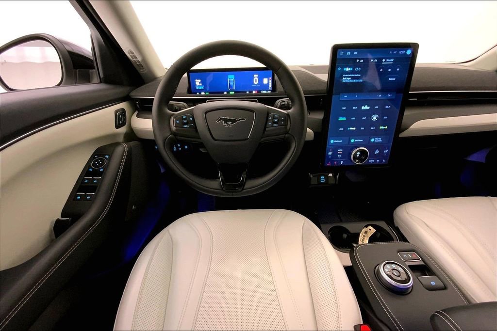 Used 2023 Ford Mustang Mach-E Premium image 4
