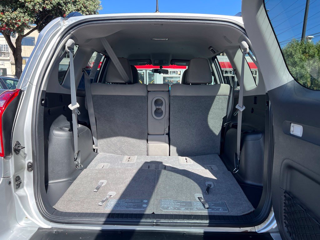 Used 2012 Toyota RAV4 4WD w/ Value Pkg image 37