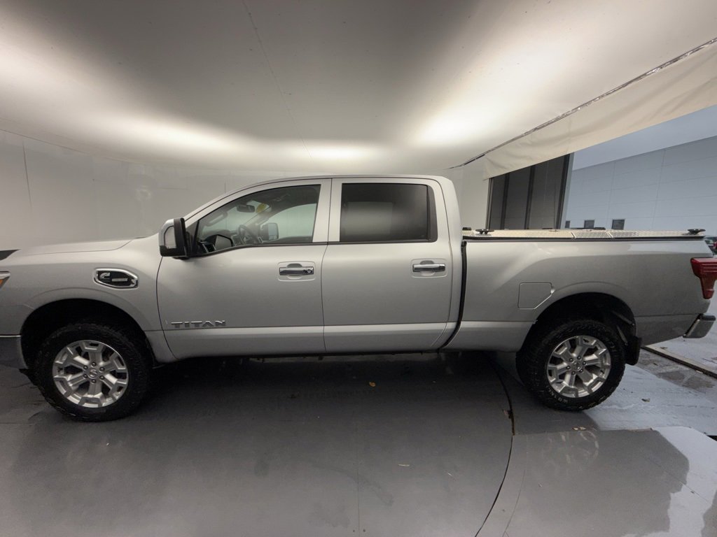Used 2017 Nissan Titan SL image 10