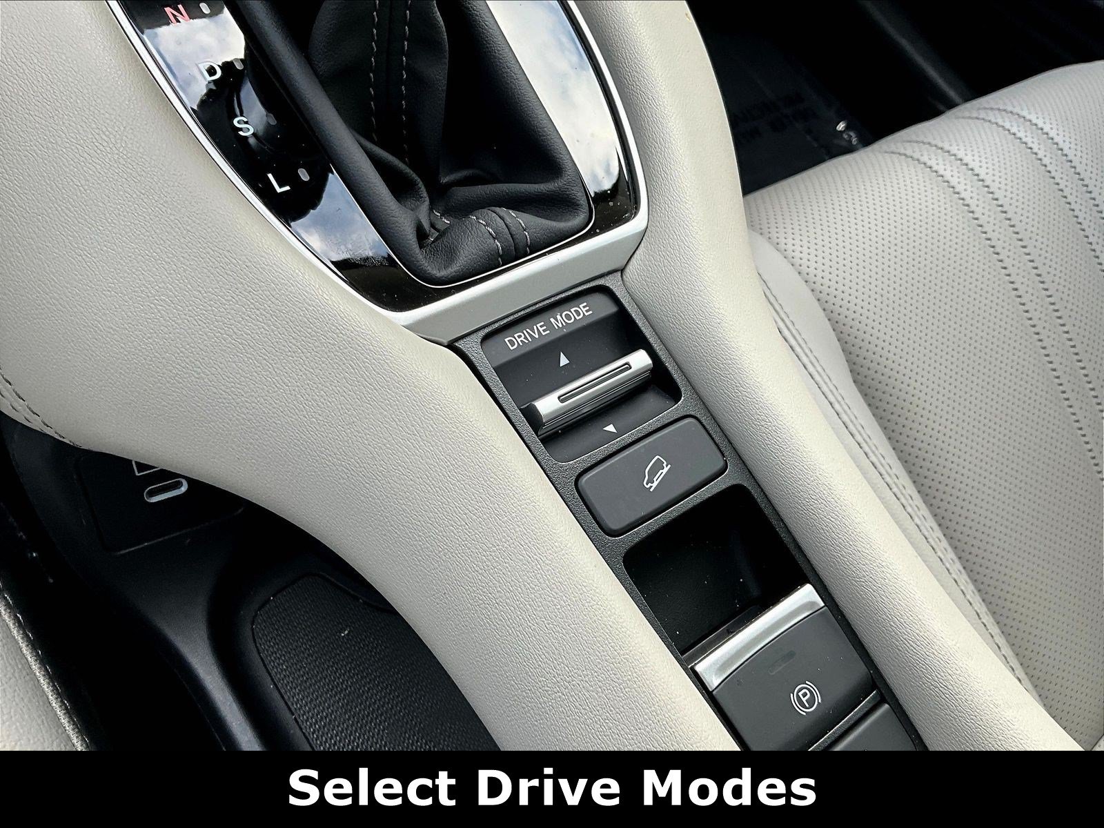 Used 2024 Honda HR-V EX-L image 14