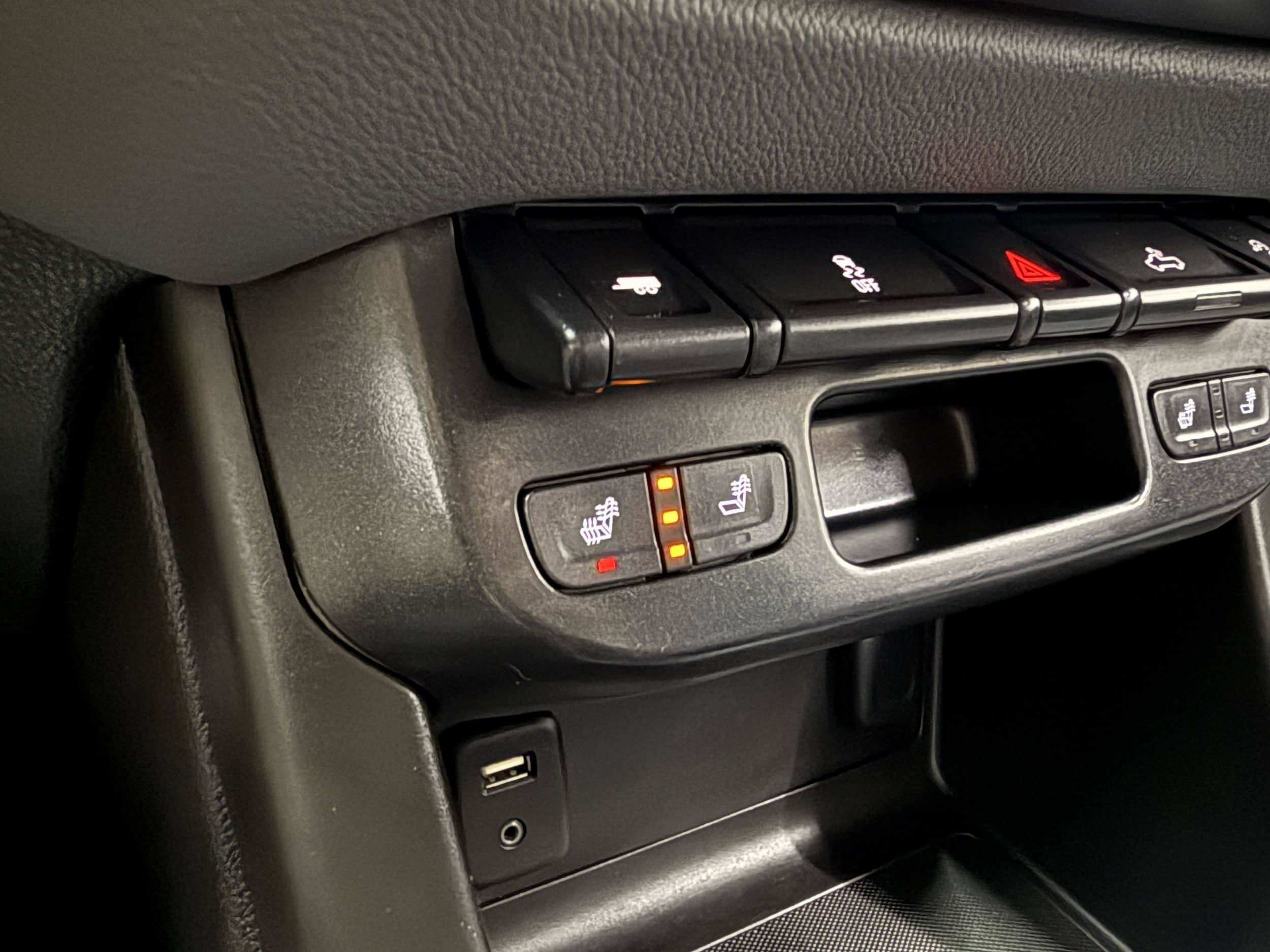 Used 2017 Chevrolet Colorado Z71 AWD/4WD image 18