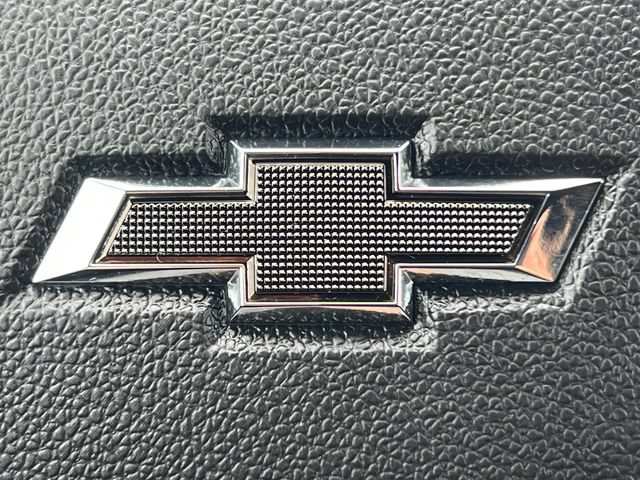 Used 2024 Chevrolet Trax RS w/ Sunroof Package FWD image 41