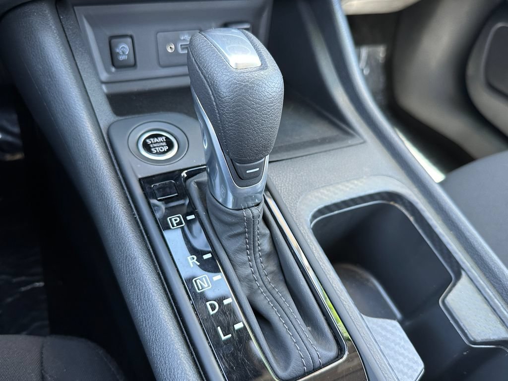 Used 2025 Nissan Sentra S FWD image 30