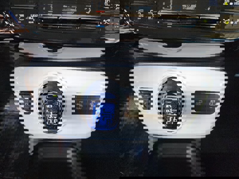 Used 2017 Toyota Prius Two FWD image 39