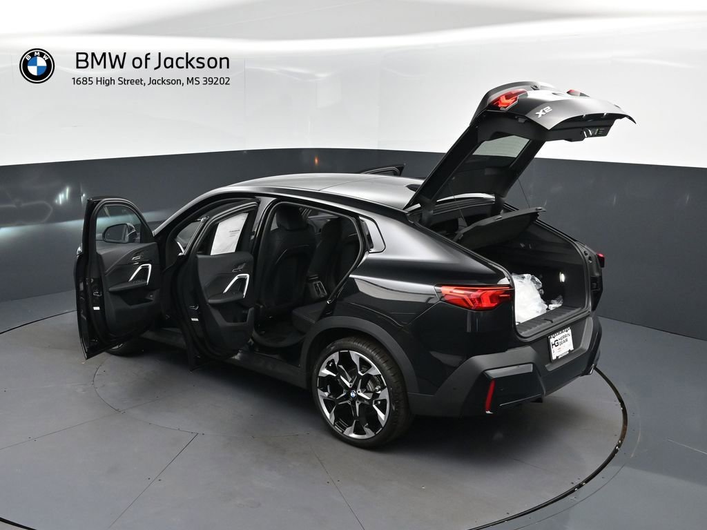 New 2026 BMW X2 xDrive28i w/ Convenience Package AWD/4WD image 2