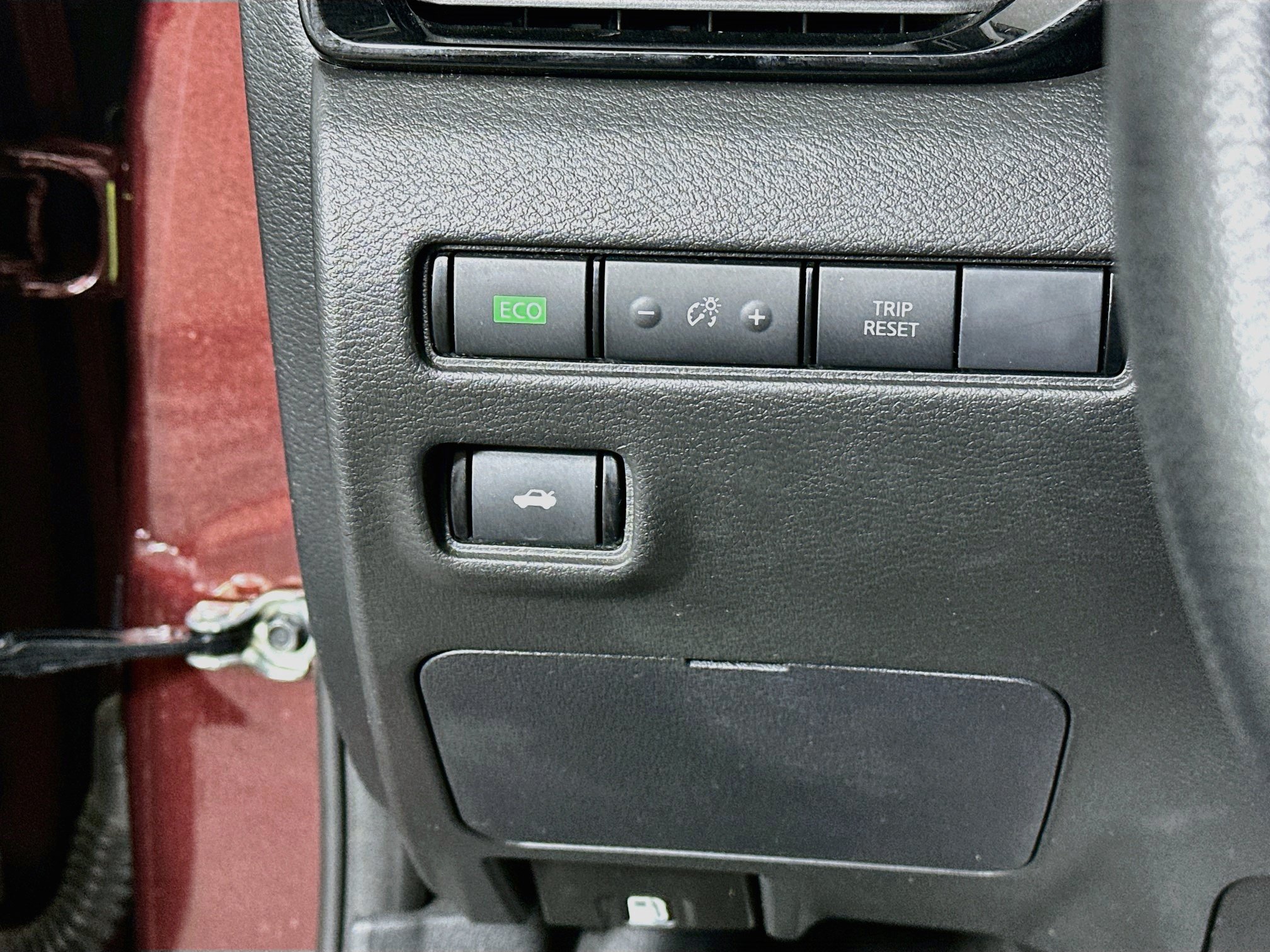 Used 2025 Nissan Sentra SV FWD image 17