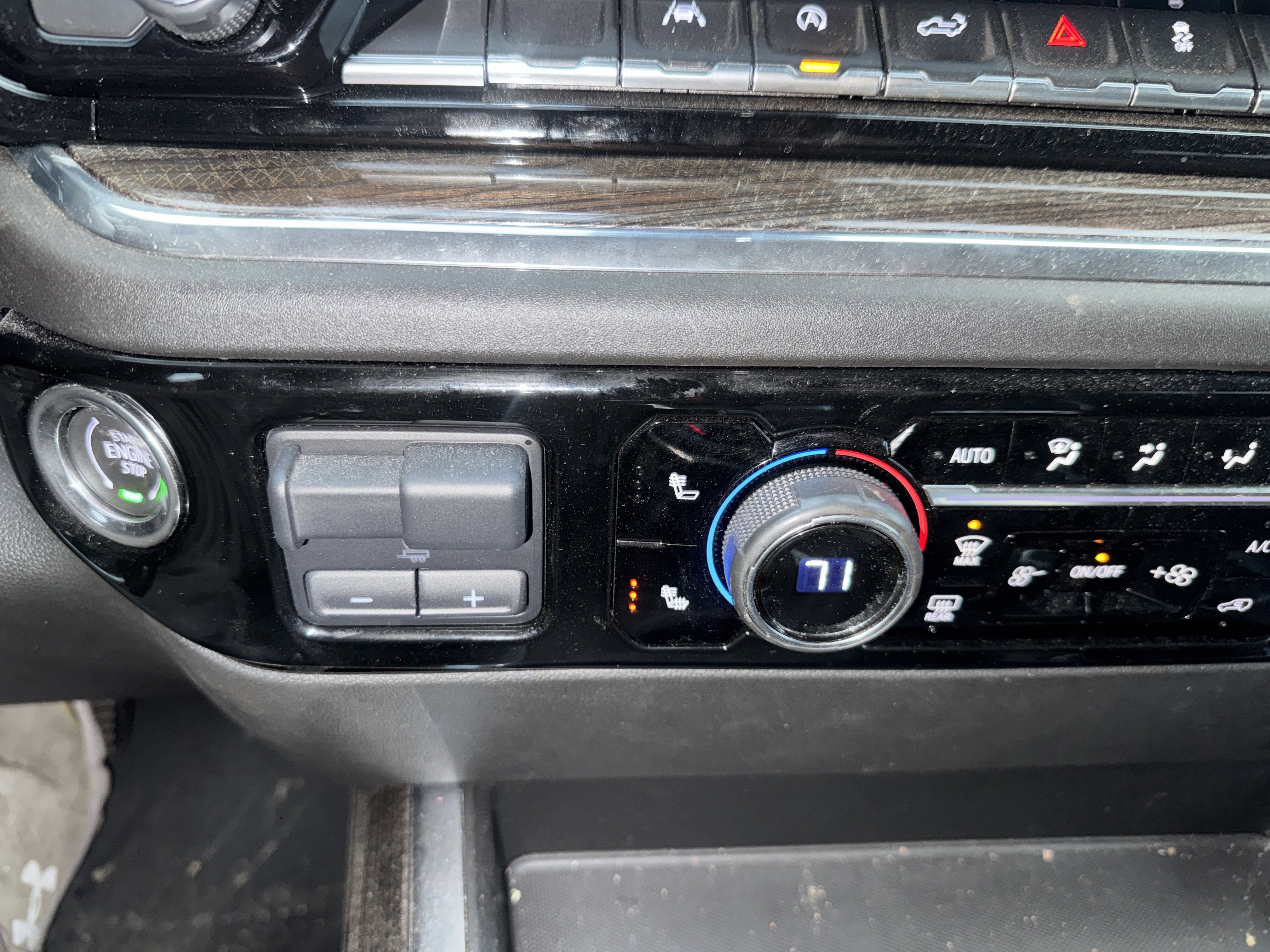 Used 2023 Chevrolet Silverado 1500 RST w/ LPO, Liner Protection Package image 27