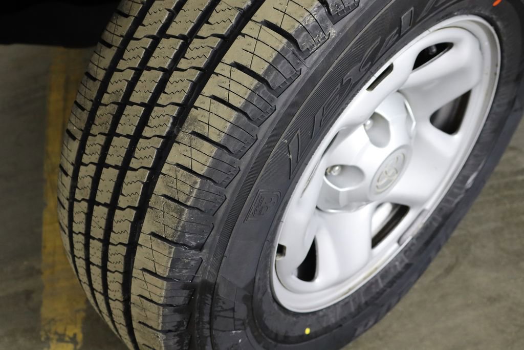 Used 2019 Toyota Tacoma SR w/ SR Convenience Package image 35