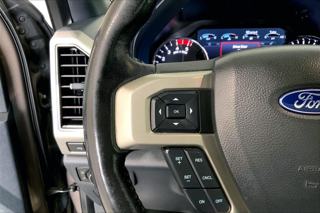 Used 2022 Ford F350 Lariat w/ Lariat Ultimate Package AWD/4WD image 21