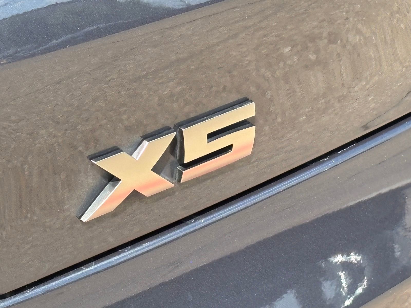 Used 2022 BMW X5 M50i w/ Premium Package image 12