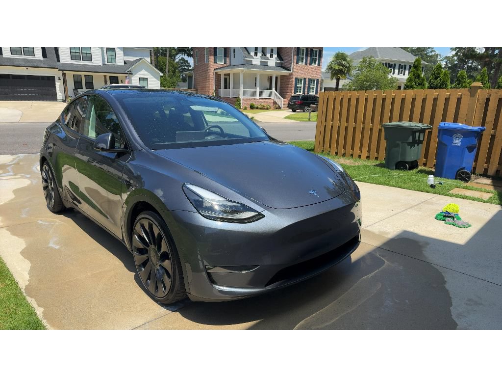 Used 2022 Tesla Model Y Performance AWD/4WD image 2