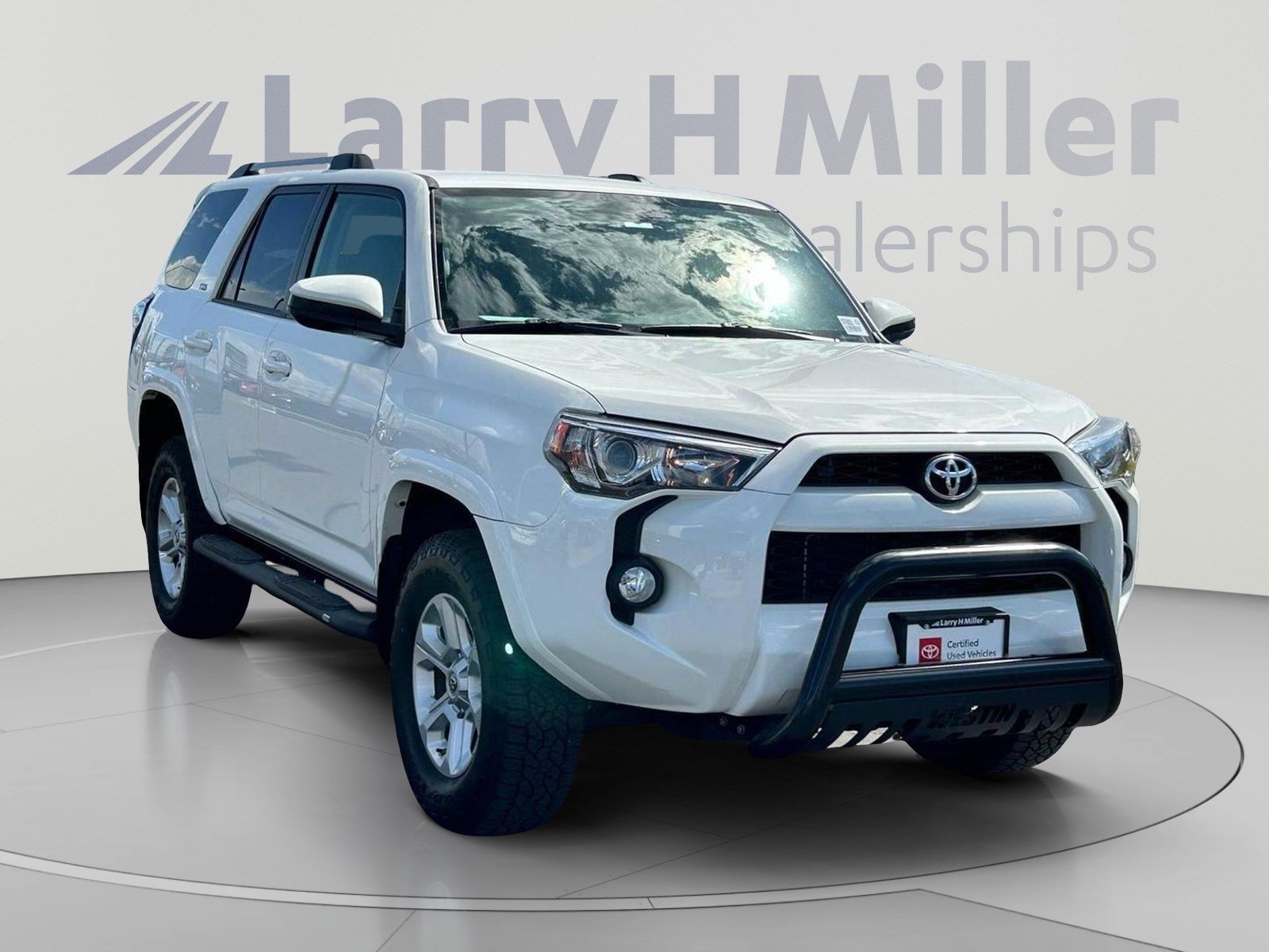 Certified 2019 Toyota 4Runner SR5 AWD/4WD image 8