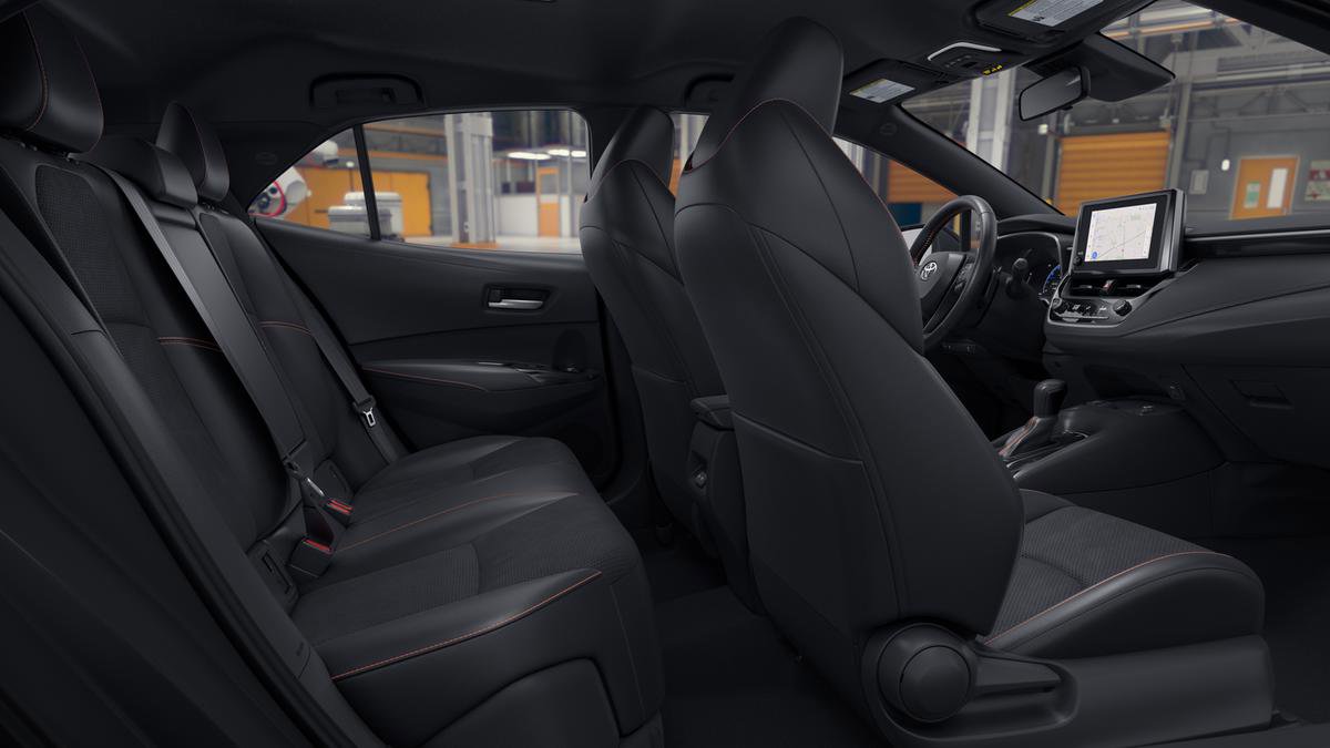 New 2026 Toyota Corolla SE image 2