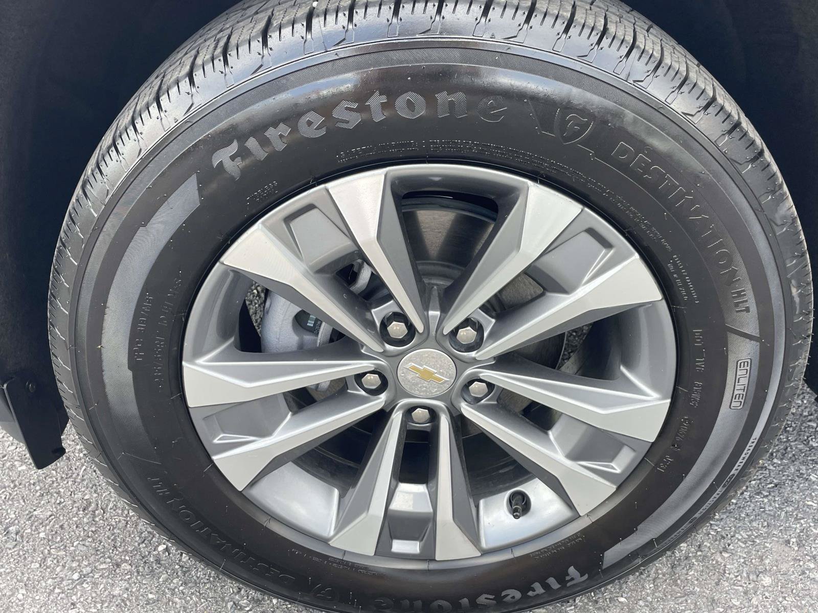 Used 2026 Chevrolet Equinox LT w/ Safety and Technology Package FWD image 7