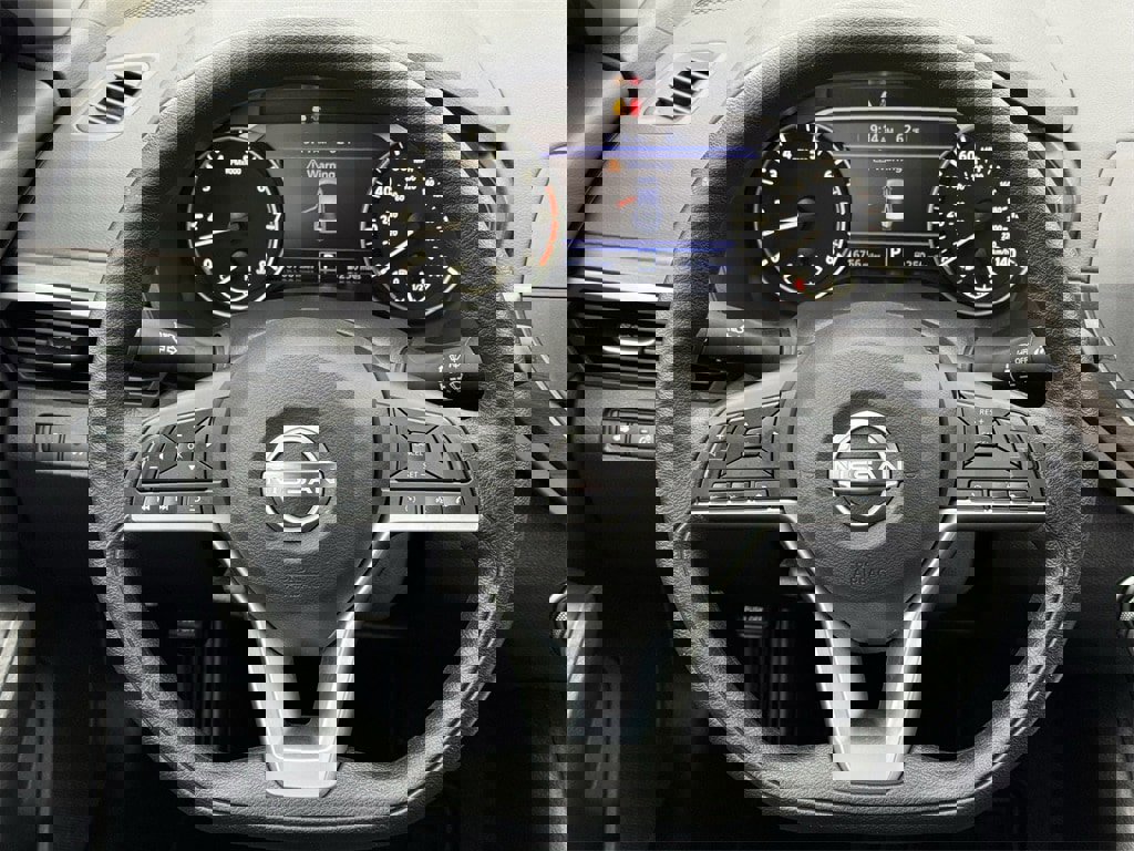 Used 2025 Nissan Altima 2.5 SV image 8