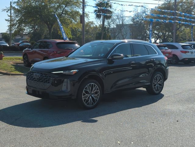 Used 2025 Audi Q5 Premium Plus w/ Premium Plus image 8