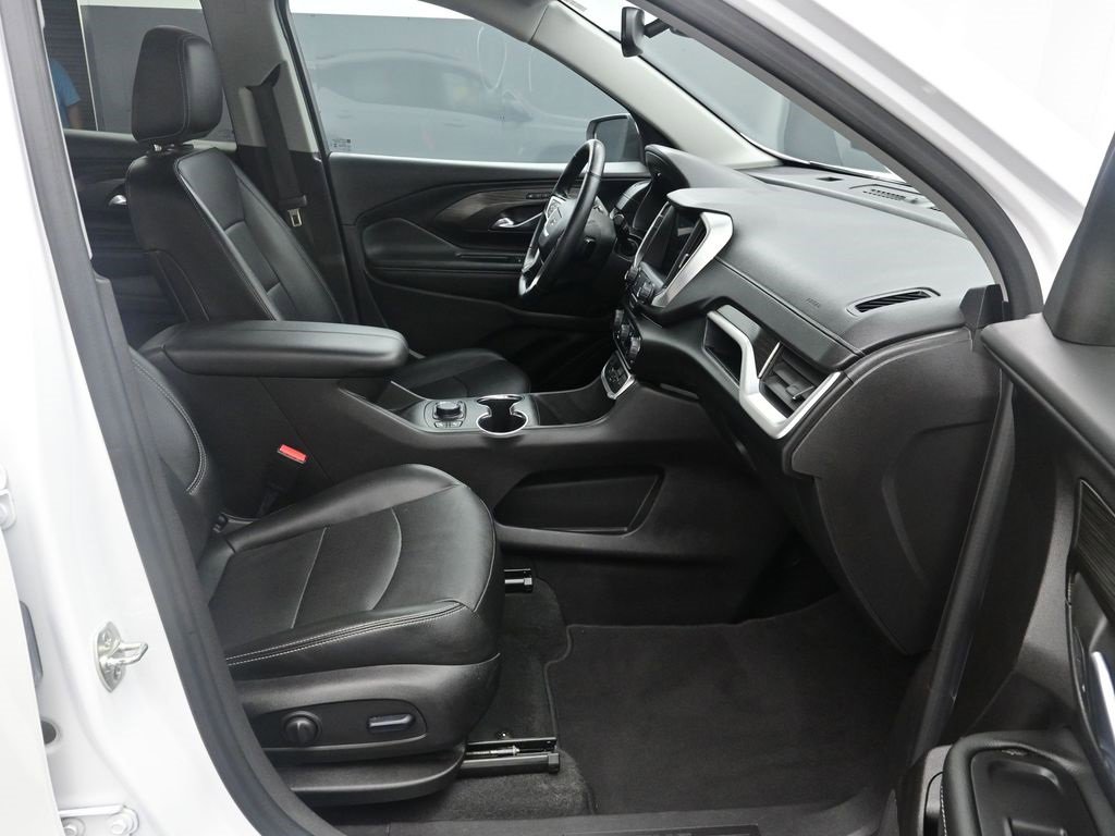 Used 2024 GMC Terrain SLT image 23