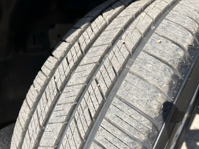 Used 2016 Jeep Cherokee Latitude w/ Cold Weather Group AWD/4WD image 15