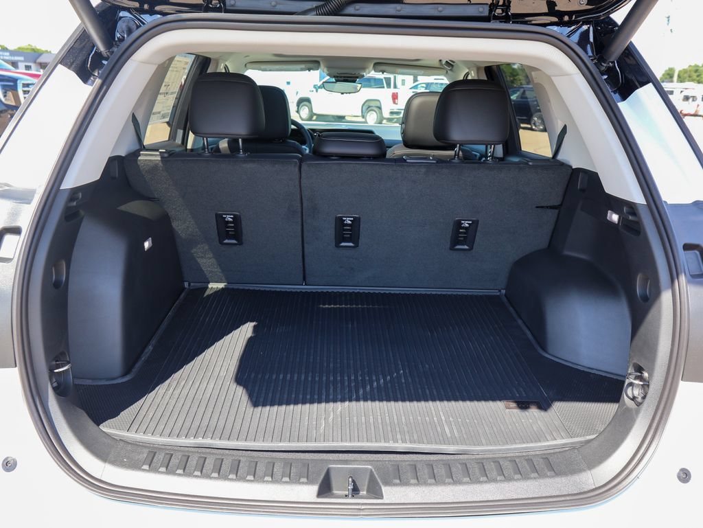 New 2027 GMC Terrain Denali w/ LPO, Floor Liner Package AWD/4WD image 5