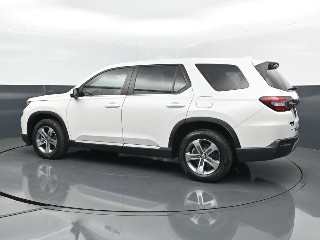 Used 2023 Honda Pilot EX-L image 4