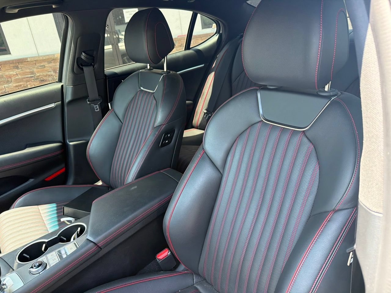 Used 2025 Genesis G70 3.3T Advanced RWD image 3