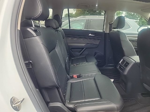 Used 2023 Volkswagen Atlas SEL AWD/4WD image 17