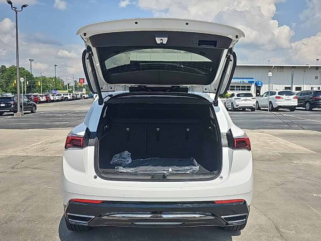 New 2025 Buick Envision Sport Touring image 6