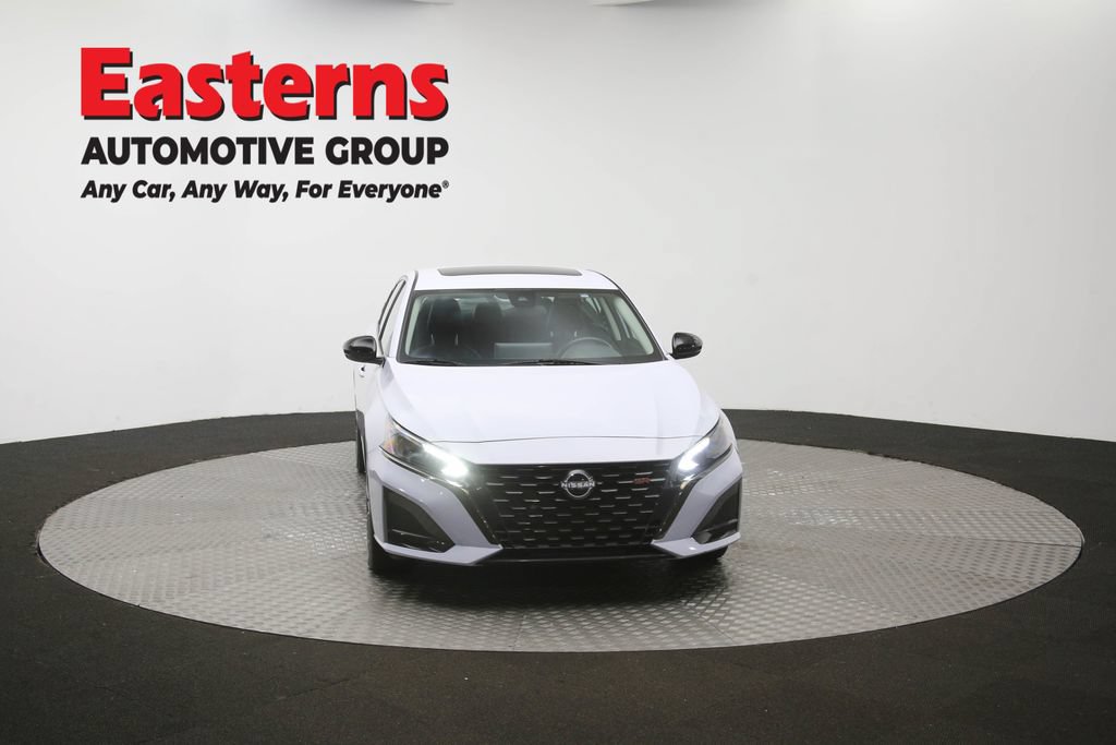 Used 2025 Nissan Altima 2.5 SR w/ SR Premium Package AWD/4WD image 52
