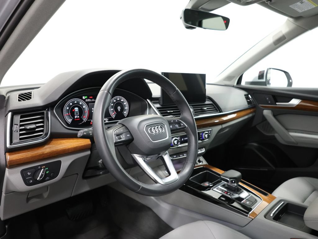 Used 2022 Audi Q5 2.0T Premium Plus AWD/4WD image 15
