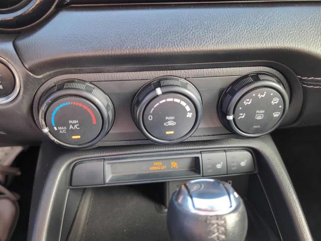 Used 2021 MAZDA MX-5 Miata Club image 21