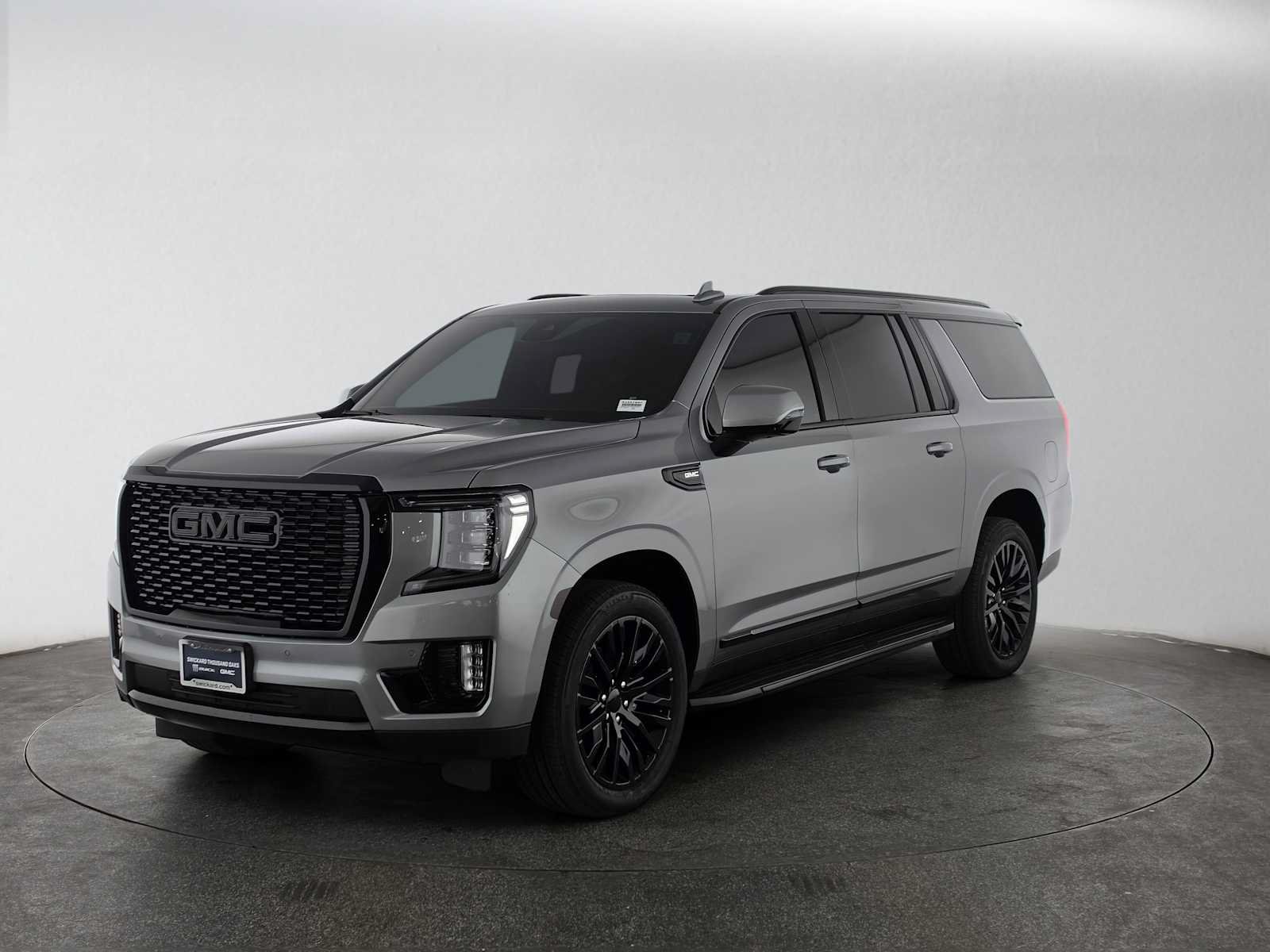 Used 2023 GMC Yukon XL Denali AWD/4WD image 7